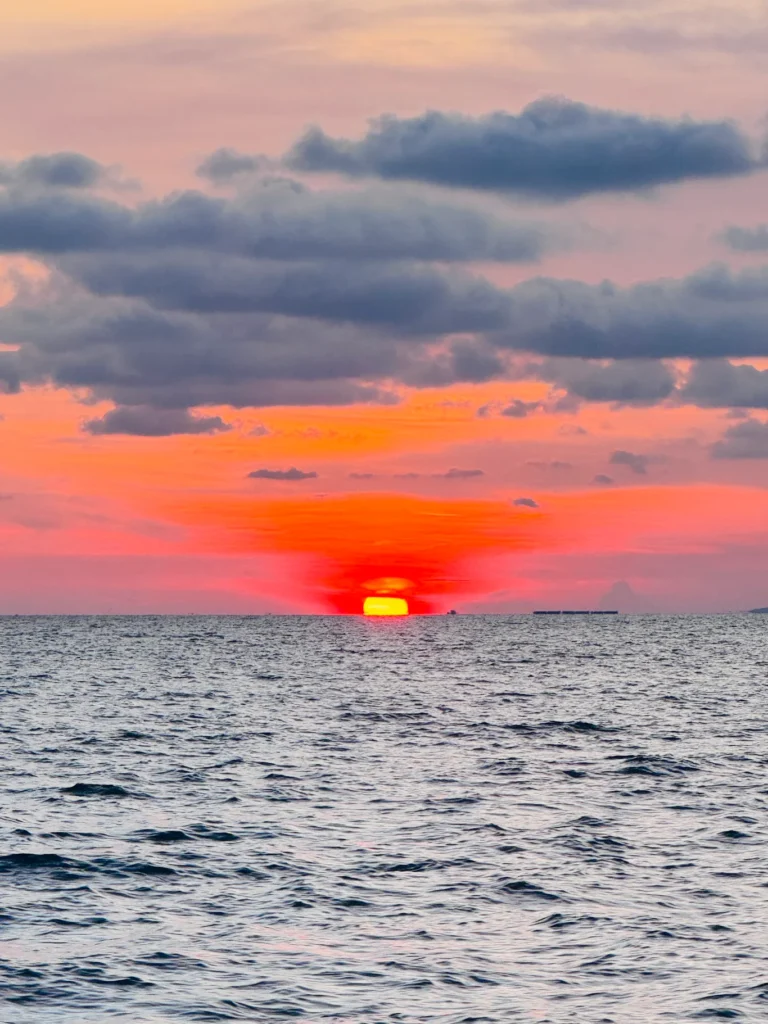 About Us - Luxury Private Yacht Charters in Pattaya